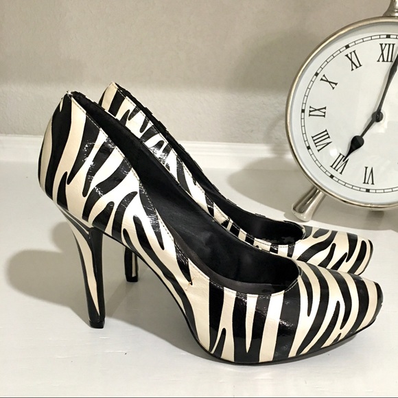 Steve Madden Shoes - Steve Madden Zebra Patent Platforms Heels C-M20